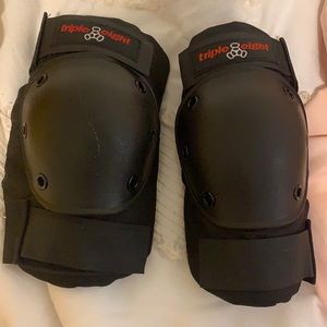 COPY - Triple Eight Saver Series Knee Pads